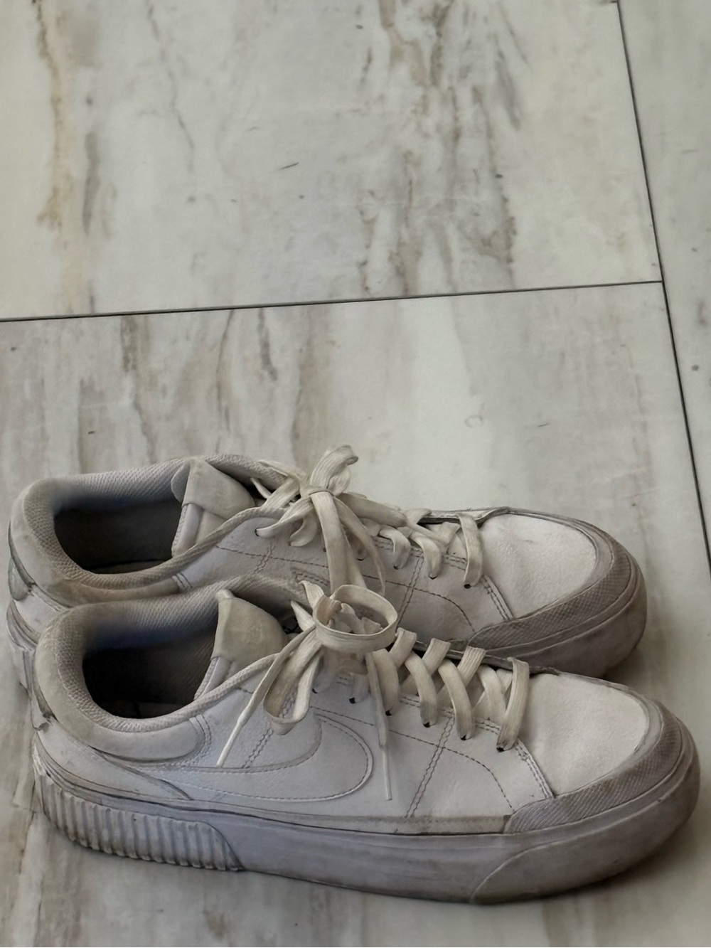 Nike court legacy lift platform sneakers